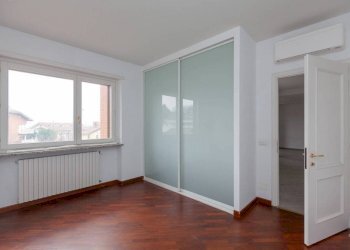 Camera da letto - Trilocale via Don Giuseppe Brovero, 8, Castiglione Torinese - foto 30