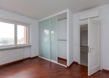 Camera da letto - Trilocale via Don Giuseppe Brovero, 8, Castiglione Torinese - foto 36