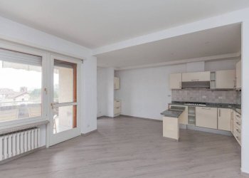 Cucina - Trilocale via Don Giuseppe Brovero, 8, Castiglione Torinese - foto 5