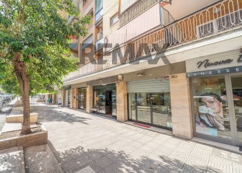 Edificio all\'aperto - Three-room apartment Via Flavio Stilicone
314, Roma - photo 3