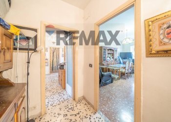 Hall / corridoio - Three-room apartment Via Flavio Stilicone
314, Roma - photo 4