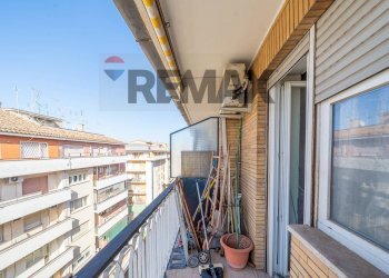 Balcone - Three-room apartment Via Flavio Stilicone
314, Roma - photo 12