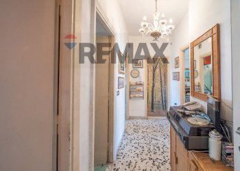 Hall / corridoio - Three-room apartment Via Flavio Stilicone
314, Roma - photo 14