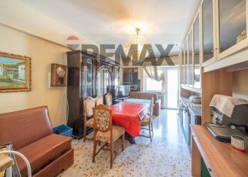 Sala da pranzo - Three-room apartment Via Flavio Stilicone
314, Roma - photo 21