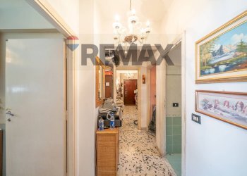 Hall / corridoio - Three-room apartment Via Flavio Stilicone
314, Roma - photo 25