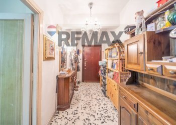 Hall / corridoio - Three-room apartment Via Flavio Stilicone
314, Roma - photo 40