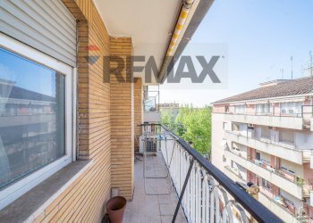 Balcone - Three-room apartment Via Flavio Stilicone
314, Roma - photo 45