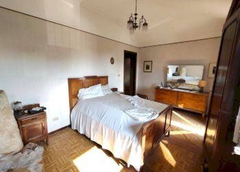 Camera da letto - Rustico via Tetto dell'Ola, 49, frazione Madonna Delle Grazie, Cuneo - foto 13