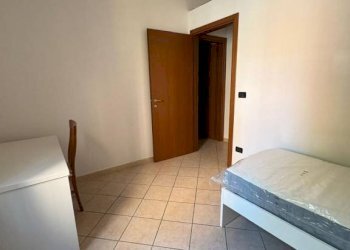 Cabina armadio - Three-room apartment via Giuseppe Massarenti, 45, Bologna (neighborhood Massarenti) - photo 13