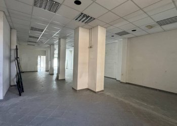 Interno non residenziale - Shop piazza di San Pancrazio, Roma - photo 11