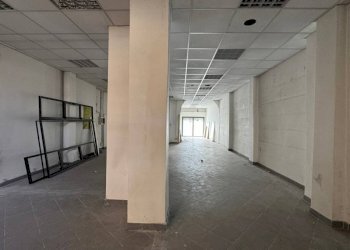 Interno non residenziale - Shop piazza di San Pancrazio, Roma - photo 13