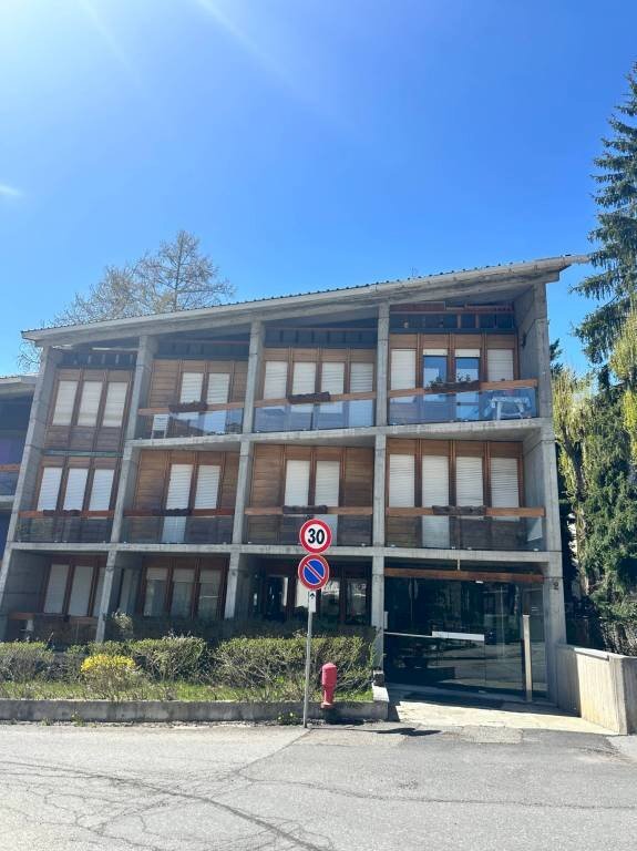 Facciata - Trilocale via Giuseppe Verdi, 7, Bardonecchia - foto 1