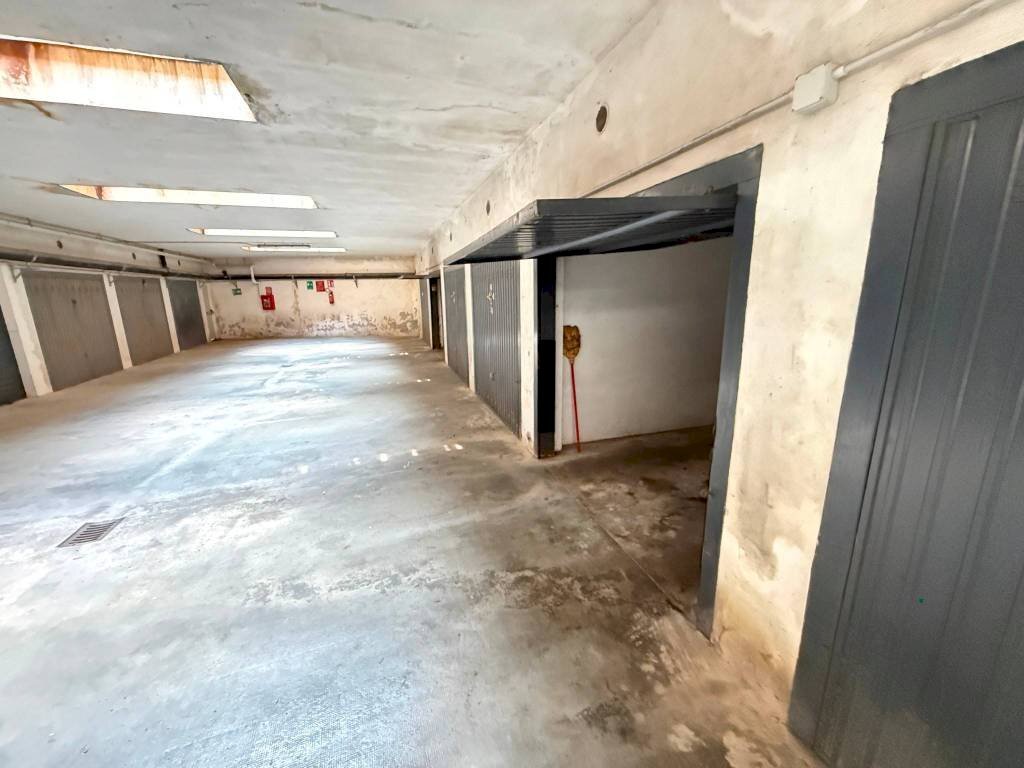 Box auto - Box via Adolfo Serafino, 20, Pinerolo - photo 3