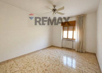 Stanza - Quadrilocale Via Nazionale
 
35, Carolei - foto 6