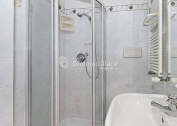 Bagno - Bilocale via Reggio, 23, Torino (zona Aurora) - foto 14