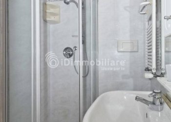 Bagno - Bilocale via Reggio, 23, Torino (zona Aurora) - foto 15