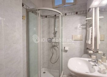 Bagno - Bilocale via Reggio, 23, Torino (zona Aurora) - foto 2