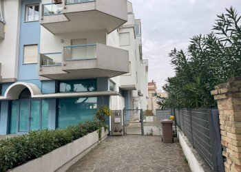Foto 1 - Appartamento via messina
 
31, Giulianova - foto 1