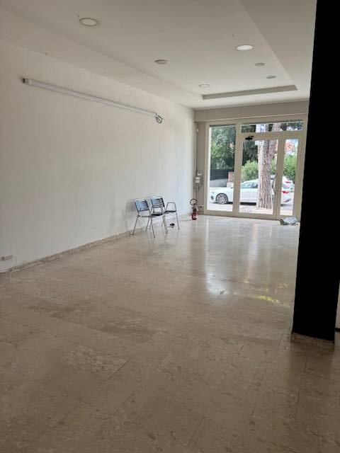 Foto 2 - Commercial Premises viale mazzini, Alba Adriatica - photo 2