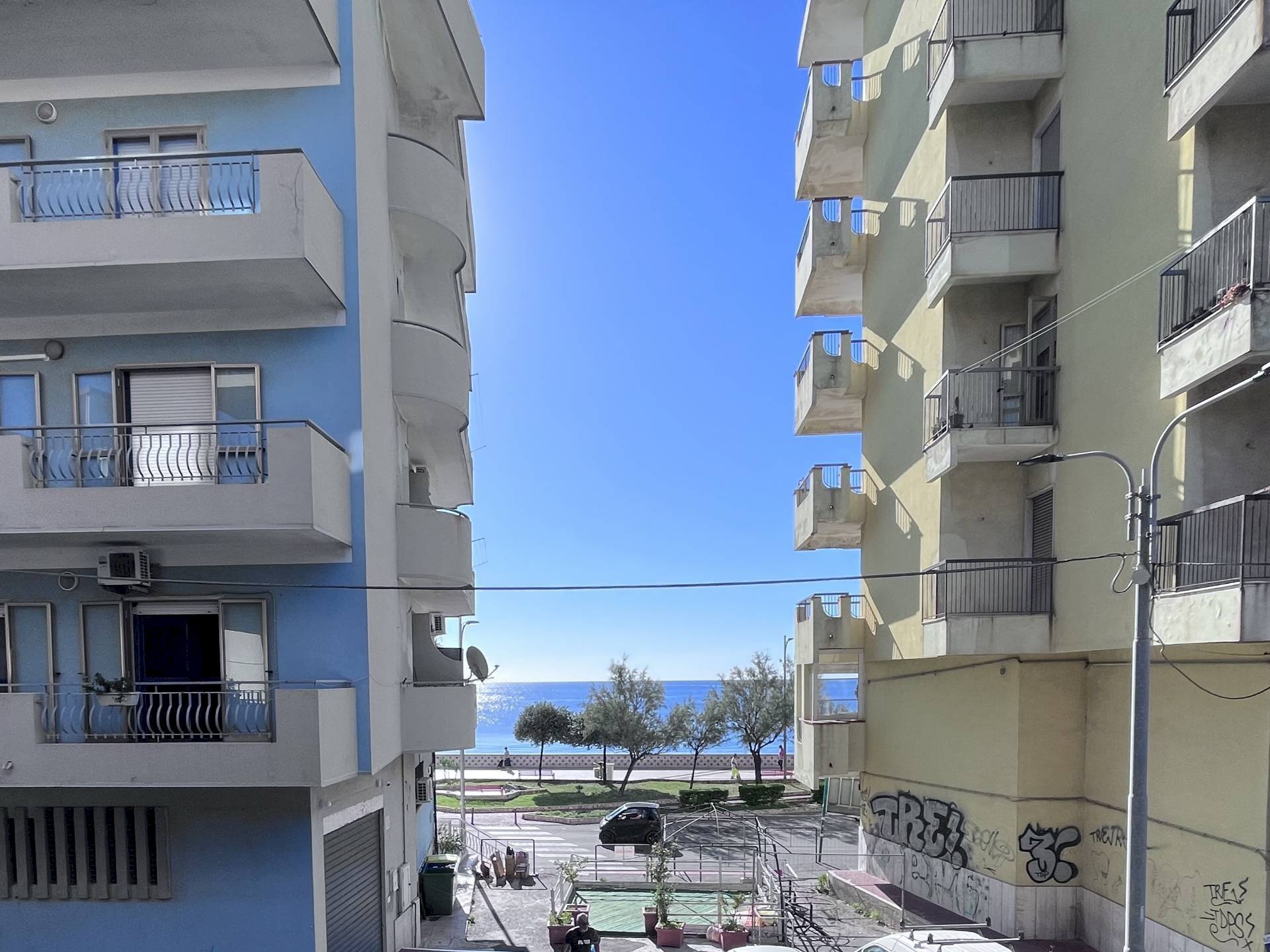 Foto 1 - Quadrilocale Via Napoli
 
29, Catanzaro - foto 1