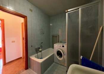 Bagno - Three-room apartment via Emilia Ovest, SN, Parma - photo 9