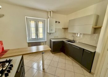 Cucina - Three-room apartment via Amedeo Avogadro di Quaregna, 2, Biella - photo 2