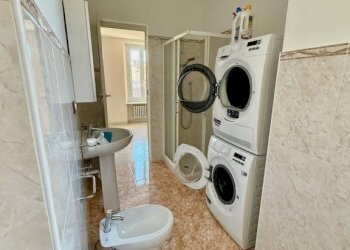 Bagno - Three-room apartment via Amedeo Avogadro di Quaregna, 2, Biella - photo 17