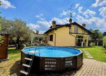 Facciata - Villa via Pietro Secchia, 11, Occhieppo Superiore - photo 1