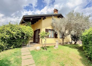 Giardino - Villa via Pietro Secchia, 11, Occhieppo Superiore - photo 3