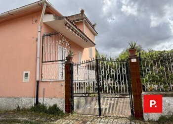 Foto 1 - Casa indipendente Via Grassi
 
1, Caserta - foto 1