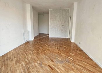 Interno appartamento - Quadrilocale via Emanuele Filiberto, Asti - foto 3