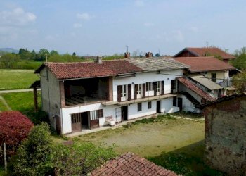 Facciata - Rustico via Delio Godino, 37, San Secondo di Pinerolo - foto 3