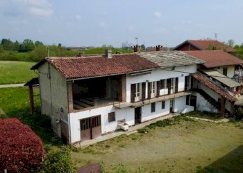 Facciata - Rustico via Delio Godino, 37, San Secondo di Pinerolo - foto 12