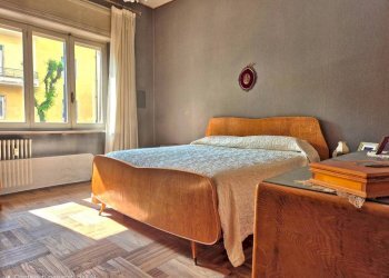 Camera da letto - Quadrilocale via Pier Carlo Boggio, Cuneo (zona Centro) - foto 9