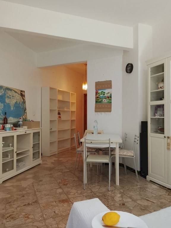 Salone - Bilocale via Privata Schiappacasse, 11, frazione San Massimo, Rapallo - foto 1