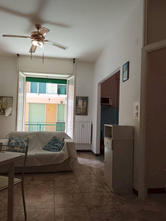 Salone - Bilocale via Privata Schiappacasse, 11, frazione San Massimo, Rapallo - foto 3