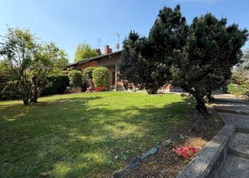 Giardino - Villa viale Bruno Buozzi, Vinovo - foto 4