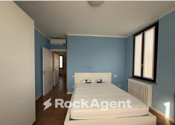 Camera da letto - Bilocale strada Alessandria, Parma - foto 10