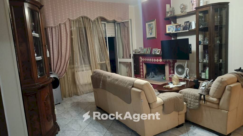 Salone - Trilocale via XXIV Maggio, 39D, Bovalino - foto 1