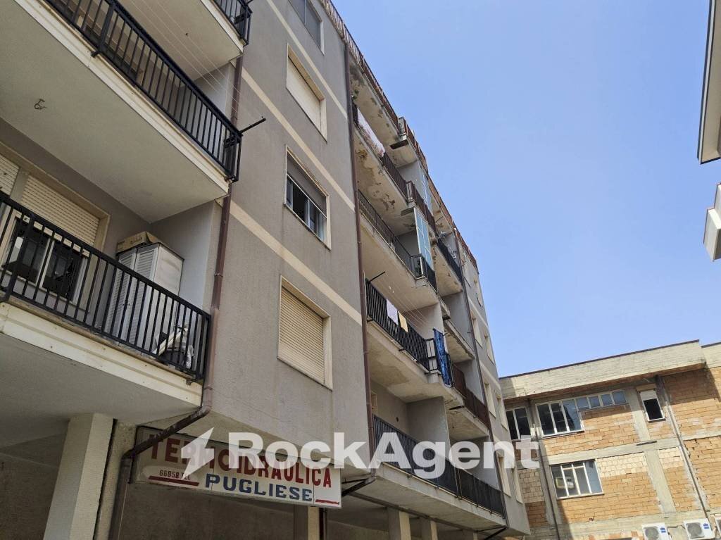 Facciata - Trilocale via XXIV Maggio, 39D, Bovalino - foto 2