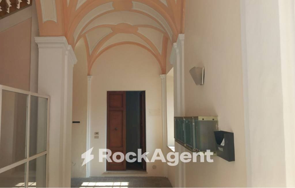 Interno palazzo - Ufficio piazza Garibaldi, 2, Senigallia - foto 2