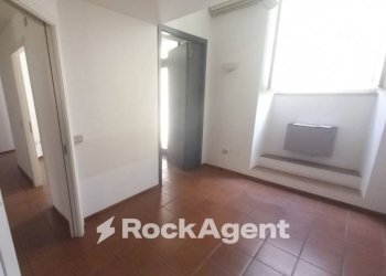 Corridoio - Ufficio piazza Garibaldi, 2, Senigallia - foto 3