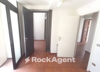 Corridoio - Ufficio piazza Garibaldi, 2, Senigallia - foto 4