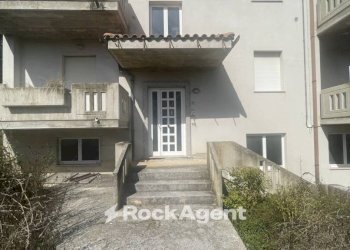 Facciata - Appartamento via Archimede, 61, Sant'Egidio alla Vibrata - foto 1