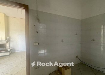 Salone - Appartamento via Archimede, 61, Sant'Egidio alla Vibrata - foto 11