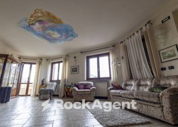 Salone - Stabile - Palazzo via Vincenzo D'Amato, 70, Catanzaro - foto 5