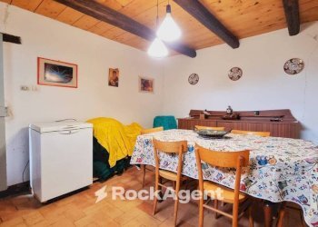 Salone - Rustic Frazione Montale, 136, Arcevia - photo 5