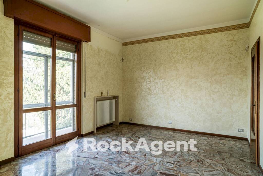 Cucina - Trilocale via Palestro, 55, Mede - foto 1