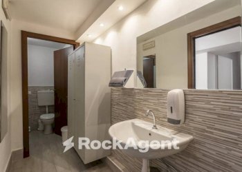 Bagno - Negozio via della Vittoria, 8, Bonate Sopra - foto 15