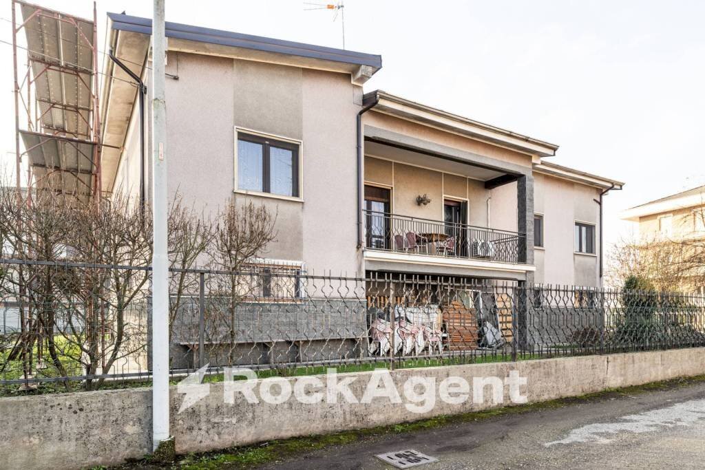 Facciata - Villa via Raitè, Sartirana Lomellina - foto 2